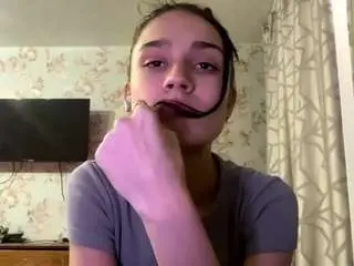 Mozelleswaney  live sex cam