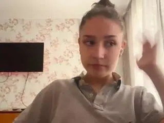 Mozelleswaney  live sex cam