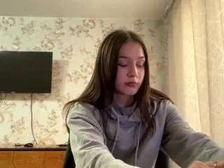 Mozelleswaney  live sex cam