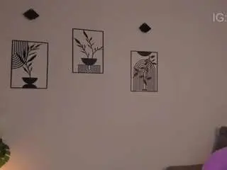 Annie-barozzi  live sex cam