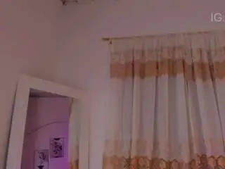 Annie-barozzi  live sex cam