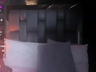 Assia-roos  live sex cam