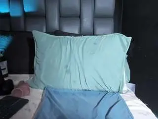 Assia-roos  live sex cam