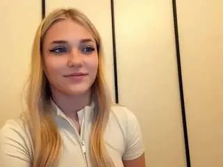 Gialangrum  live sex cam