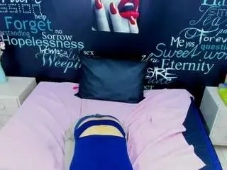Hornyrouse  live sex cam