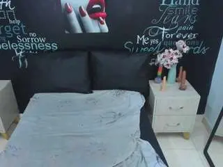 Hornyrouse  live sex cam