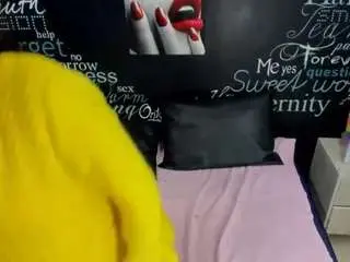Hornyrouse  live sex cam