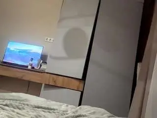 Ramonitamerle  live sex cam