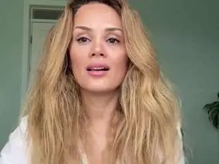 Sooooofrash  live sex cam