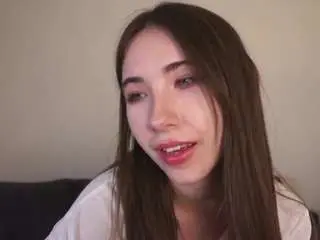 Arlinetrentinella  live sex cam