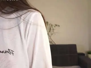 Arlinetrentinella  live sex cam