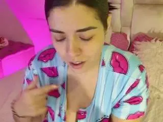 Carolinafox  live sex cam