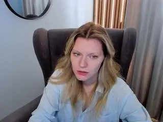 Maryhiggins  live sex cam