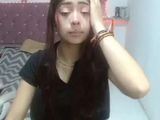 Sofiasexygirl69  live sex cam