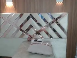 Paula-b  live sex cam