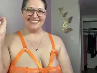 Adrianeblake  live sex cam