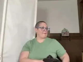Adrianeblake  live sex cam