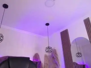 Amaradavis  live sex cam