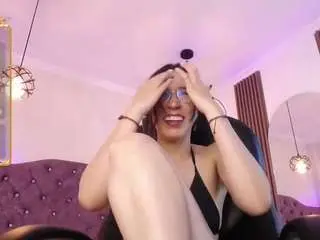 Amaradavis  live sex cam