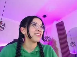 Amaradavis  live sex cam