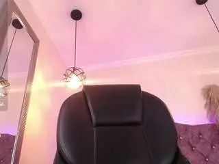 Amaradavis  live sex cam