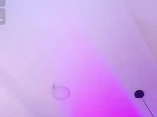 Amaradavis  live sex cam