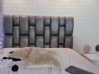 Carolinne-miller  live sex cam