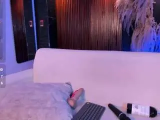 Carolinne-miller  live sex cam