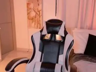 Chloemoretix  live sex cam
