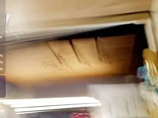 Emily-86  live sex cam