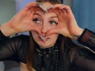 Fannygranger  live sex cam