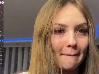 Fannygranger  live sex cam