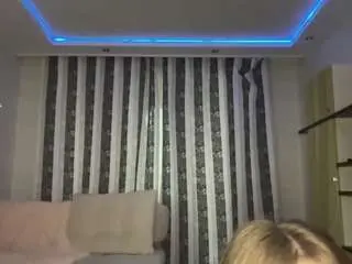 Fannygranger  live sex cam