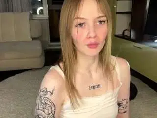 Fannygranger  live sex cam