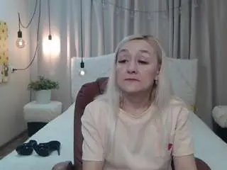 Karmenhiron  live sex cam