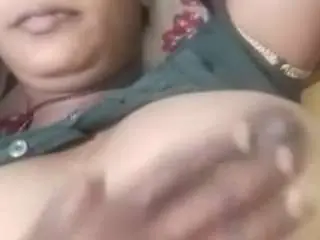 Madhu1937  live sex cam