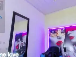 Zoeconnor19  live sex cam