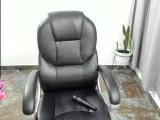Ivanna-22  live sex cam