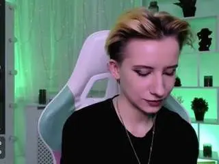 Reinramm  live sex cam