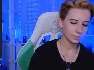 Reinramm  live sex cam