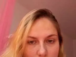 Sexycandy17900  live sex cam