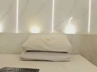 Stefany-lure  live sex cam