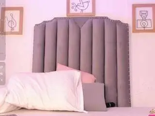 Vega-16  live sex cam