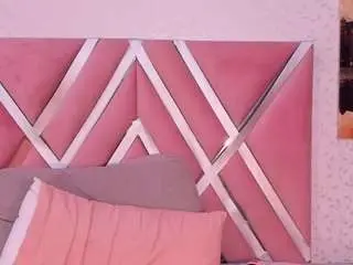 Anymorningstar  live sex cam