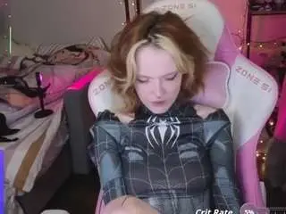 Crispytati  live sex cam