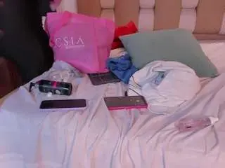 Gaialewis  live sex cam