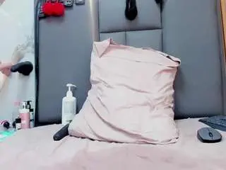 Isisleroy  live sex cam