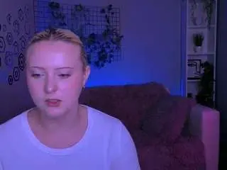 Evelynlovelyy  live sex cam