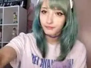 Loretrusler  live sex cam