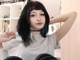 Loretrusler  live sex cam